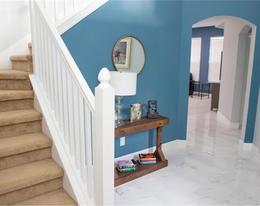 112 Cypress Pointe Court - Photo Thumbnail 8