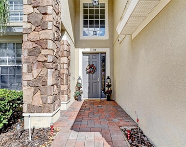112 Cypress Pointe Court - Photo Thumbnail 4