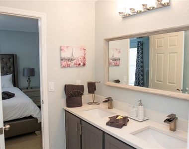 112 Cypress Pointe Court - Photo Thumbnail 26