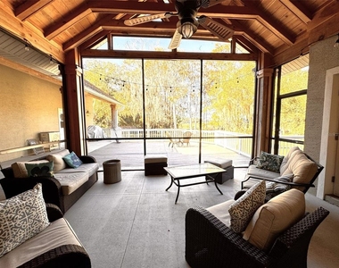 3108 N Wheaton Point - Photo Thumbnail 23