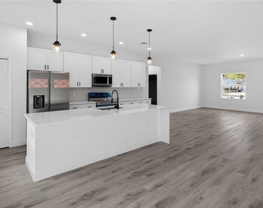 3272 W Fairbank Drive - Photo Thumbnail 8