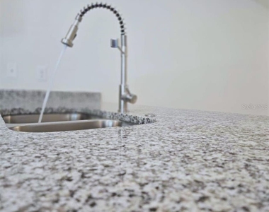 546 Imperial Pl - Photo Thumbnail 4