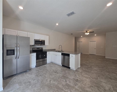 546 Imperial Pl - Photo Thumbnail 3