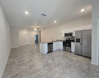 546 Imperial Pl - Photo Thumbnail 4