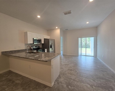 546 Imperial Pl - Photo Thumbnail 3