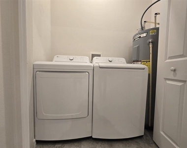 546 Imperial Pl - Photo Thumbnail 8