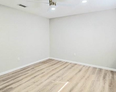 4387 Jackson Street - Photo Thumbnail 8