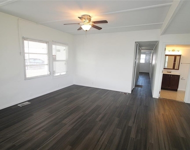 503 51st Avenue W - Photo Thumbnail 5