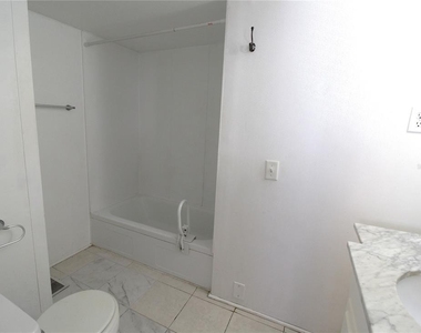 503 51st Avenue W - Photo Thumbnail 9