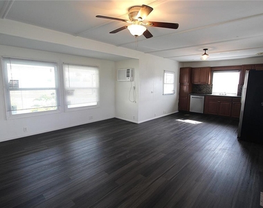503 51st Avenue W - Photo Thumbnail 7