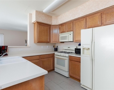 7185 S Durango Drive - Photo Thumbnail 9