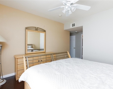7185 S Durango Drive - Photo Thumbnail 19