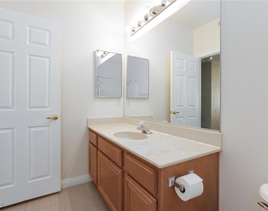 7185 S Durango Drive - Photo Thumbnail 22