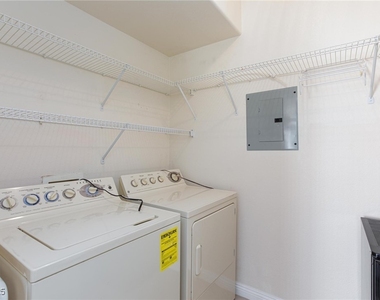7185 S Durango Drive - Photo Thumbnail 12