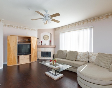 7185 S Durango Drive - Photo Thumbnail 6