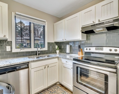1695 Wynndowne Trail Se - Photo Thumbnail 3