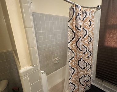 105 Cedar Drive - Photo Thumbnail 9