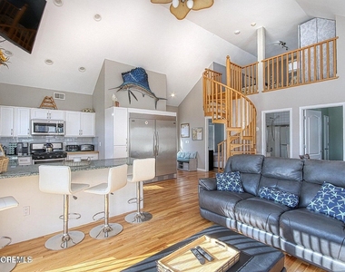 30 Stockton Avenue - Photo Thumbnail 1