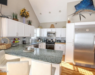 30 Stockton Avenue - Photo Thumbnail 3