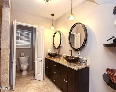 30 Stockton Avenue - Photo Thumbnail 13