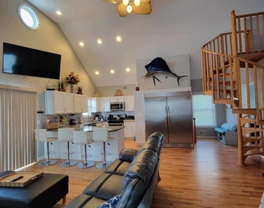 30 Stockton Avenue - Photo Thumbnail 2