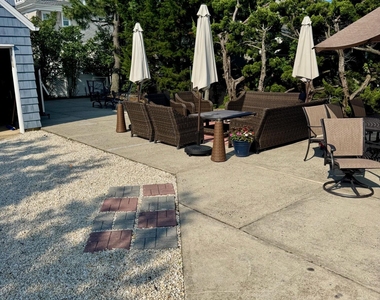 12 York Avenue - Photo Thumbnail 14
