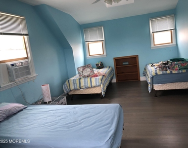 12 York Avenue - Photo Thumbnail 9