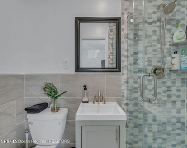373 W Park Avenue - Photo Thumbnail 15