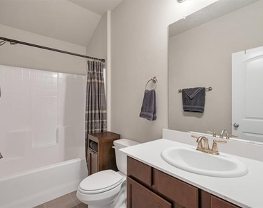 2310 Bellewood Court - Photo Thumbnail 18