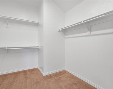 2310 Bellewood Court - Photo Thumbnail 13