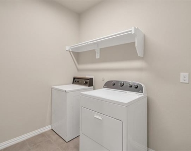 2310 Bellewood Court - Photo Thumbnail 19
