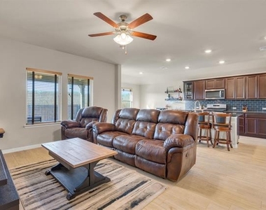 2310 Bellewood Court - Photo Thumbnail 3