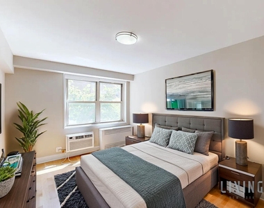 80 Moore Street - Photo Thumbnail 1