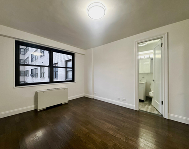 145 East 16th Street - Photo Thumbnail 9