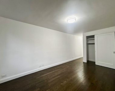 145 East 16th Street - Photo Thumbnail 7