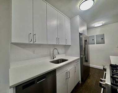 145 East 16th Street - Photo Thumbnail 2