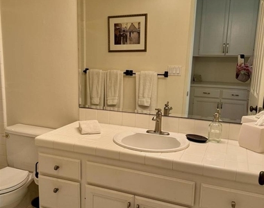 1562 Camino Del Mar - Photo Thumbnail 20