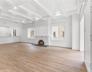 2636 S Normandie - Photo Thumbnail 1