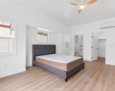 2636 S Normandie - Photo Thumbnail 8