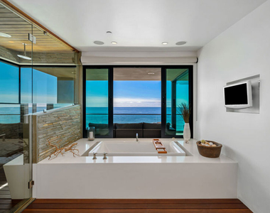 25250 Malibu Road - Photo Thumbnail 43