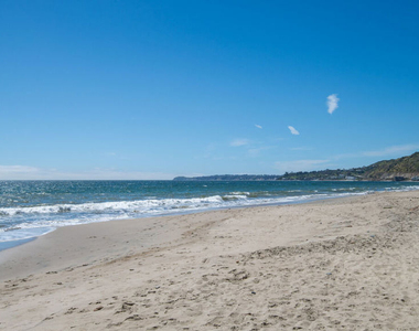 25250 Malibu Road - Photo Thumbnail 27