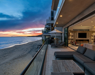 25250 Malibu Road - Photo Thumbnail 1