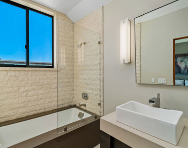 25250 Malibu Road - Photo Thumbnail 50