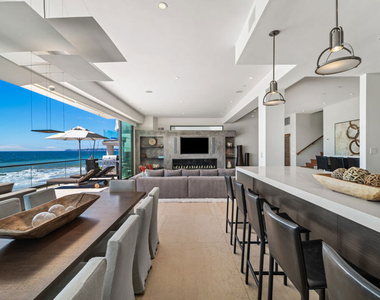 25250 Malibu Road - Photo Thumbnail 19
