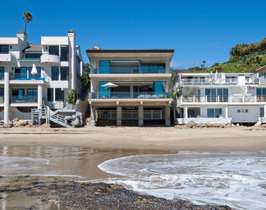 25250 Malibu Road - Photo Thumbnail 29