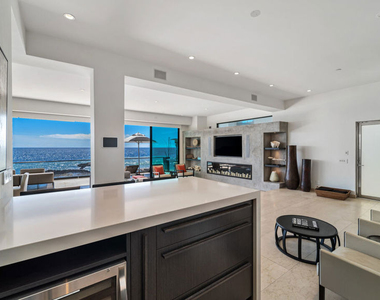 25250 Malibu Road - Photo Thumbnail 23