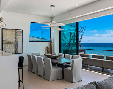 25250 Malibu Road - Photo Thumbnail 17