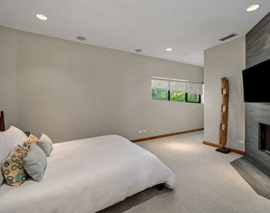 25250 Malibu Road - Photo Thumbnail 47