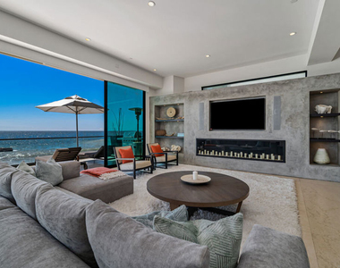 25250 Malibu Road - Photo Thumbnail 8