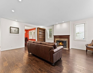 16015 Northfield Street - Photo Thumbnail 2